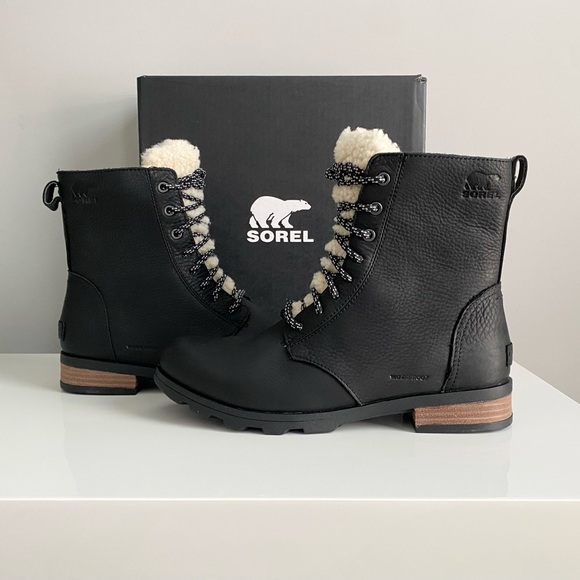 NEW W BOX Sorel Emelie Shearling Short Lace Up Cozy Black White Boots Shoes Sz 9 - Picture 3 of 13